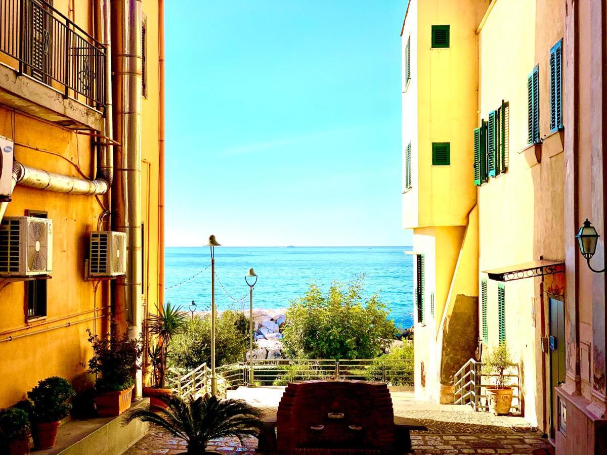 Artis Mare Bed & Breakfast Pozzuoli Exterior photo